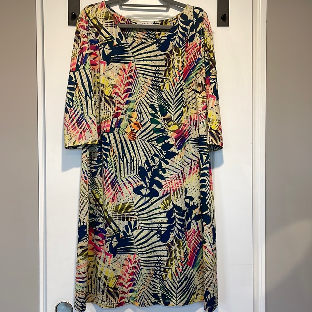 Floral print stretch dress